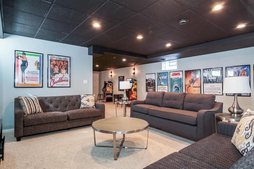 Vila Eclectic Stylish And Cozy Milwaukee Unit Exteriér fotografie