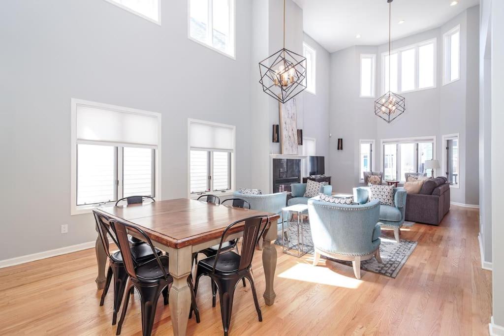 Vila Eclectic Stylish And Cozy Milwaukee Unit Exteriér fotografie