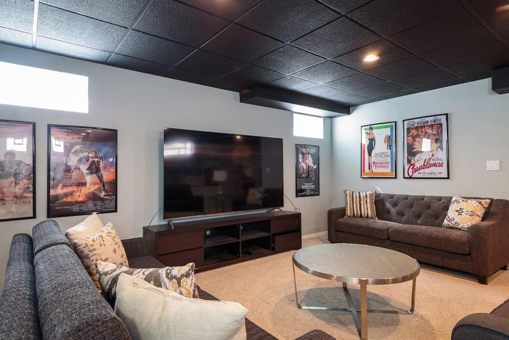 Vila Eclectic Stylish And Cozy Milwaukee Unit Exteriér fotografie